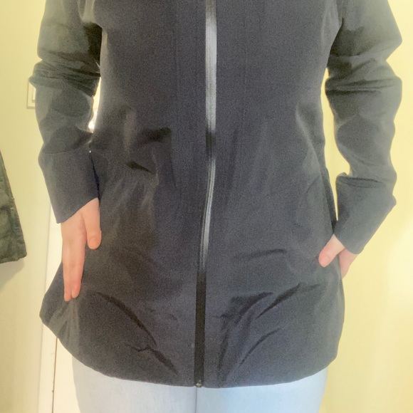 Nike coat - Picture 4 of 10